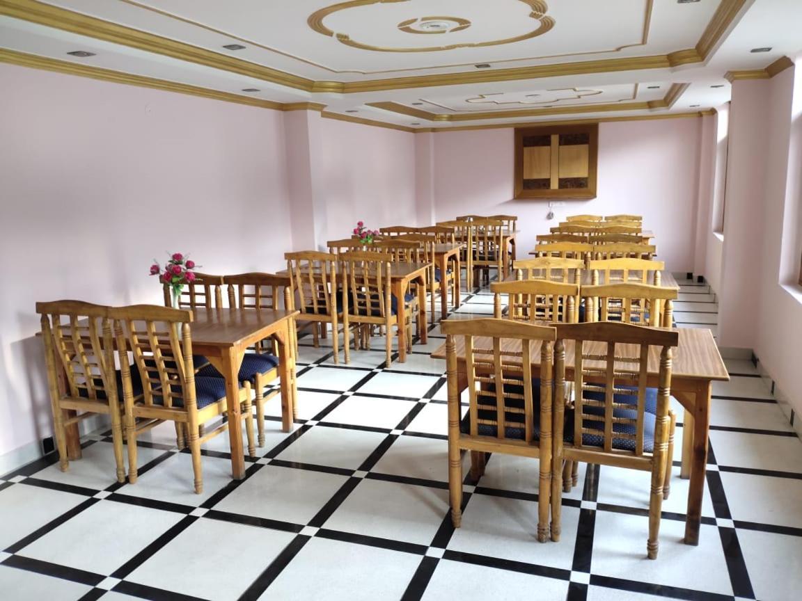 Hotel Prini Inn Manāli Extérieur photo