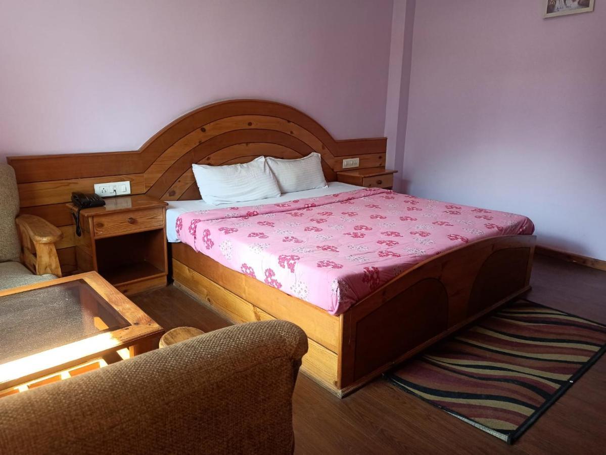 Hotel Prini Inn Manāli Extérieur photo