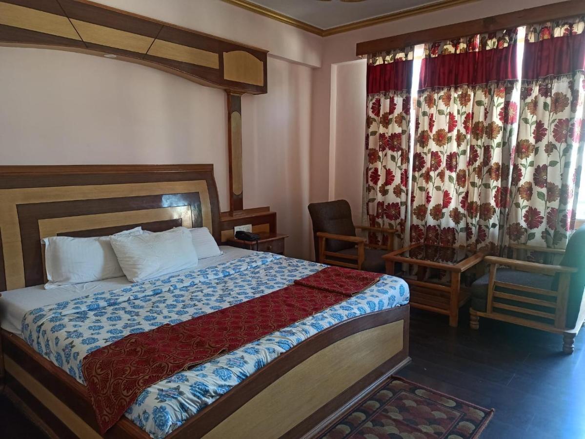 Hotel Prini Inn Manāli Extérieur photo