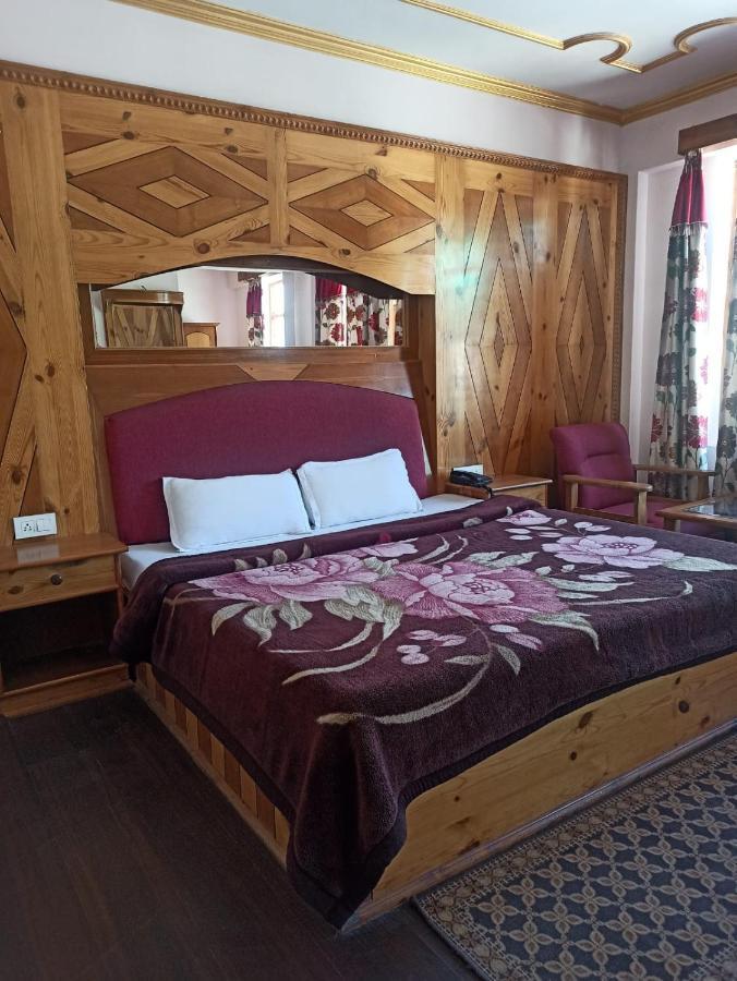 Hotel Prini Inn Manāli Extérieur photo