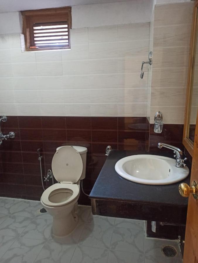Hotel Prini Inn Manāli Extérieur photo