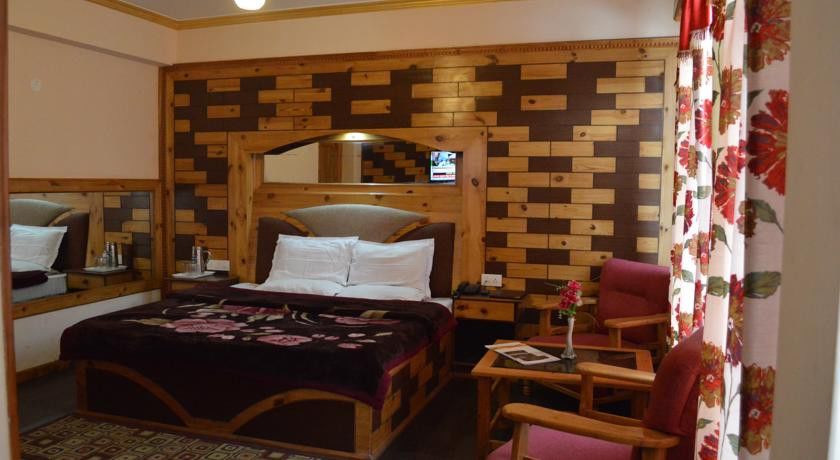 Hotel Prini Inn Manāli Extérieur photo